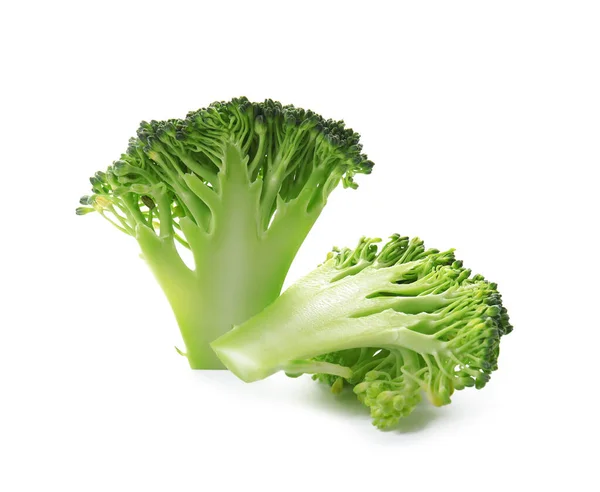 Färsk broccoli isolerad på vitt. Ätlig grön växt — Stockfoto