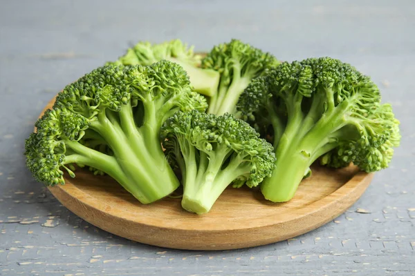 Brokoli Hijau Segar Atas Meja Kayu Makanan Organik — Stok Foto