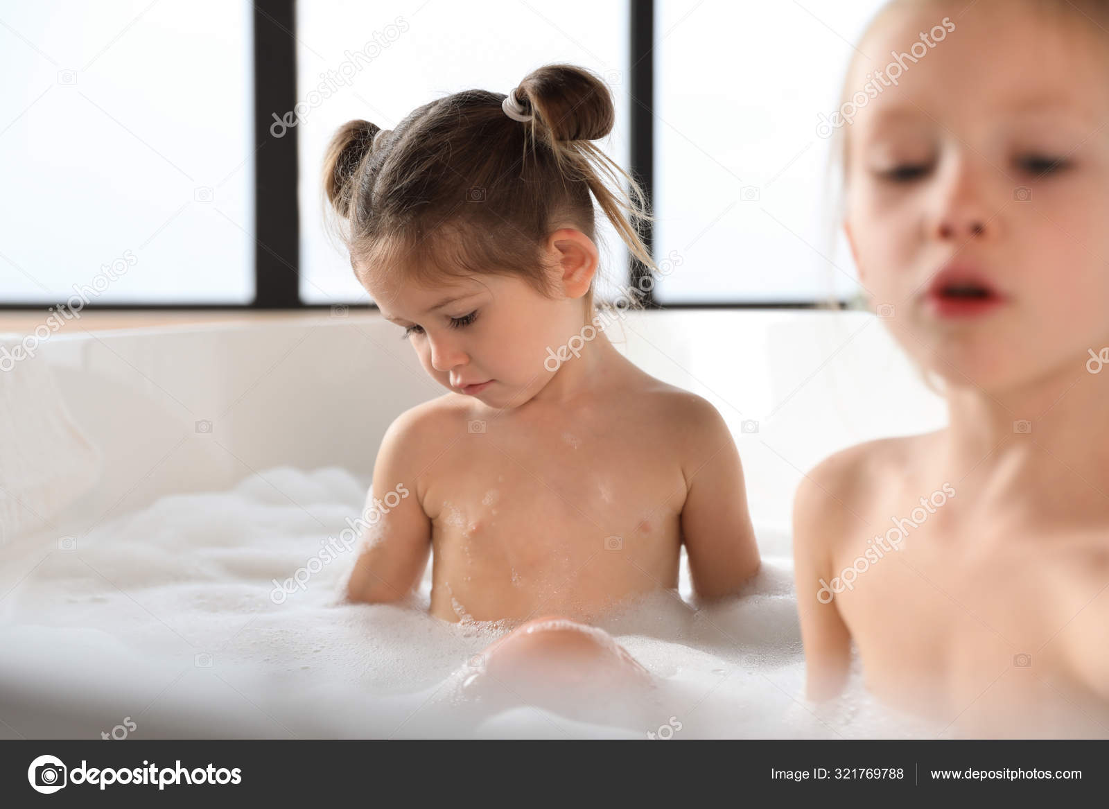 Dulce y linda chica versátil con botones decorados Top de punto cuello  redondo manga de burbuja versátil jersey corto suéter a cuadros / Sudaderas  y jerséis, image size:1600x1167