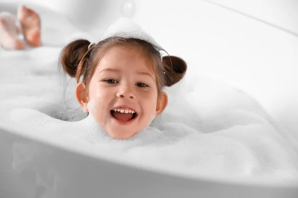Cute Little Girl Taking Bubble Bath Home — Stock Photo, Image