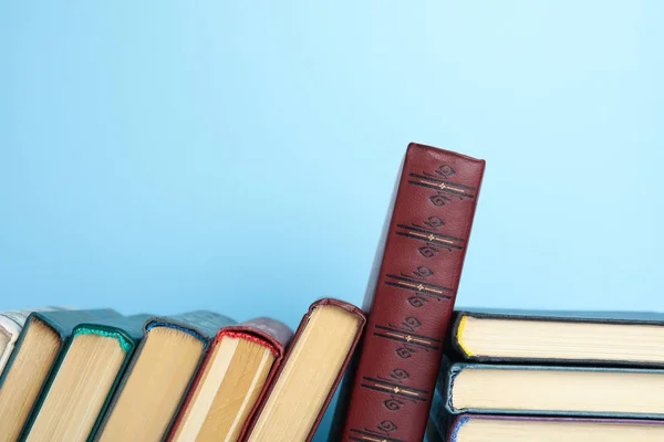 Colección Libros Antiguos Sobre Fondo Azul Claro —  Fotos de Stock