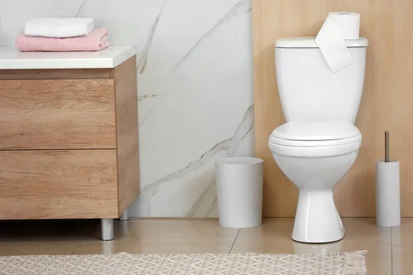 Interior Modern Bathroom Toilet Bowl — Stock Photo, Image