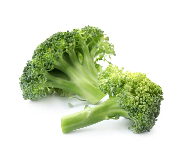 Verse broccoli geïsoleerd op wit. Eetbare groene plant — Stockfoto