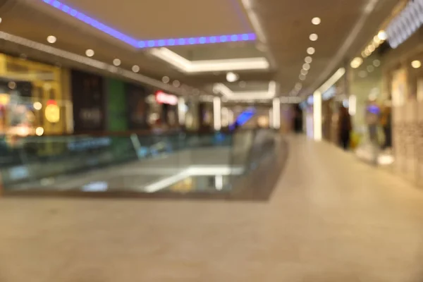 Vista Turva Interior Moderno Centro Comercial Efeito Bokeh — Fotografia de Stock