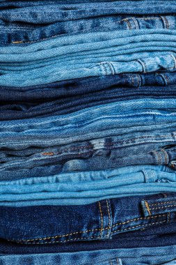 Arka plan olarak farklı kot yığınları, yakın plan