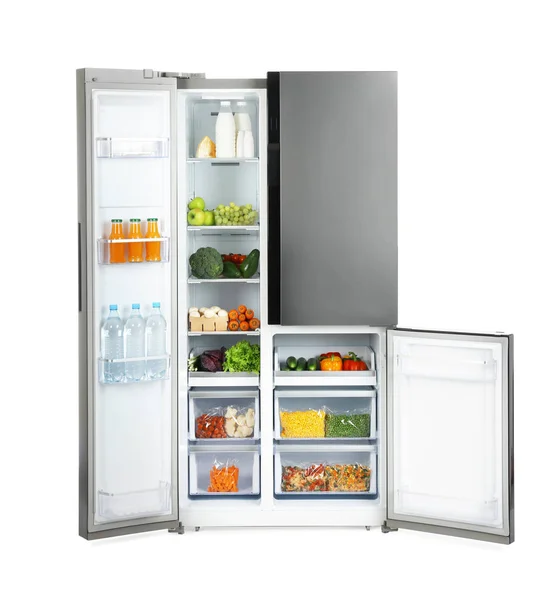 Offener Kühlschrank gefüllt mit Produkten isoliert auf weiß — Stockfoto