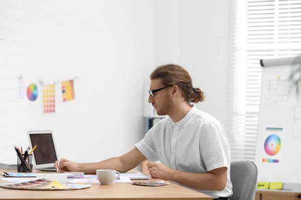 Professionele Interieurontwerper Kantoor — Stockfoto