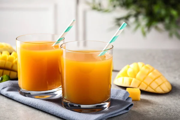 Bebida Fresca Deliciosa Mango Mesa Ligera — Foto de Stock