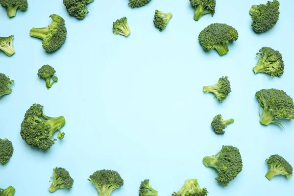 Fresh Tasty Broccoli Light Blue Background Flat Lay Space Text — ストック写真