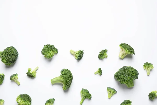 Fresh Tasty Broccoli White Background Top View — ストック写真
