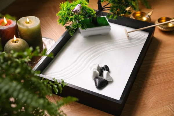 Beau Jardin Zen Miniature Bougies Sur Table — Photo