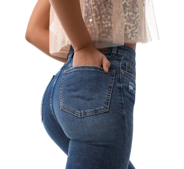 Frau trägt Jeans auf weißem Hintergrund, Nahaufnahme — Stockfoto