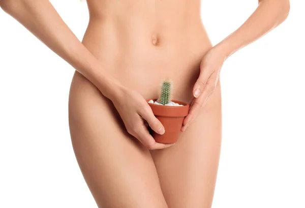 Donna Con Cactus Che Mostra Una Pelle Liscia Dopo Epilazione — Foto Stock