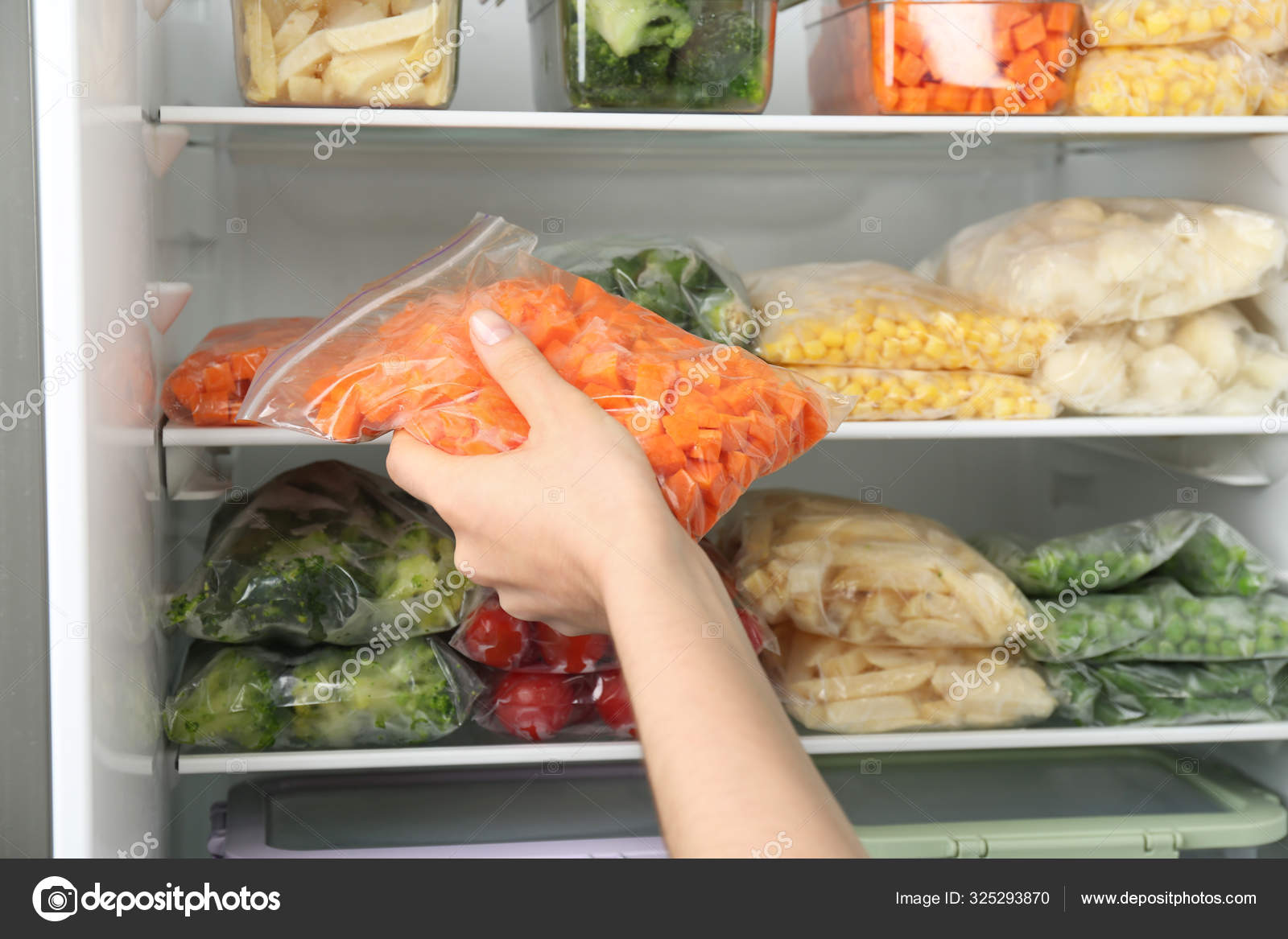 Овощи в заморозке. Хранение продуктов. Овощи для заморозки. Овощи в морозилке. Заготовки в морозилку овощи.