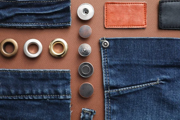 Composição Leigos Planos Com Acessórios Vestuário Detalhes Corte Para Jeans — Fotografia de Stock