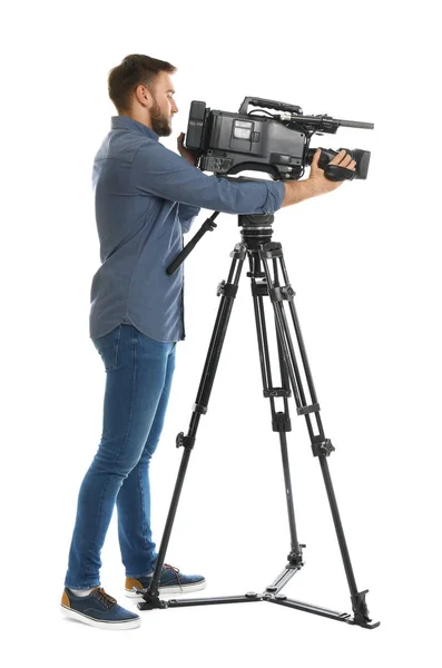 Operatör med professionell videokamera på vit bakgrund — Stockfoto