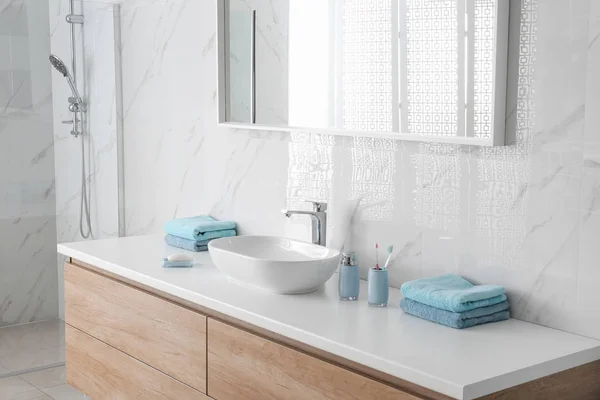 Modern Mirror Vessel Sink Stylish Bathroom — Stock Photo, Image