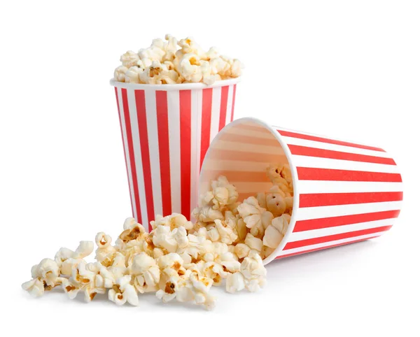 Emmers lekkere popcorn geïsoleerd op wit — Stockfoto