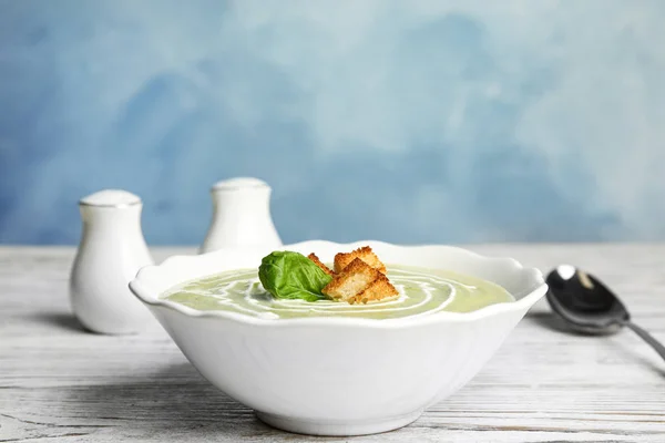 Delicious Broccoli Cream Soup Croutons Served White Wooden Table Space — Stock Photo, Image