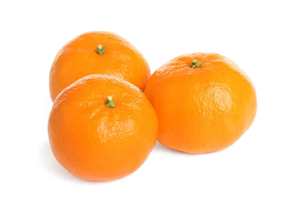 Fresh ripe juicy tangerines isolated on white — ストック写真