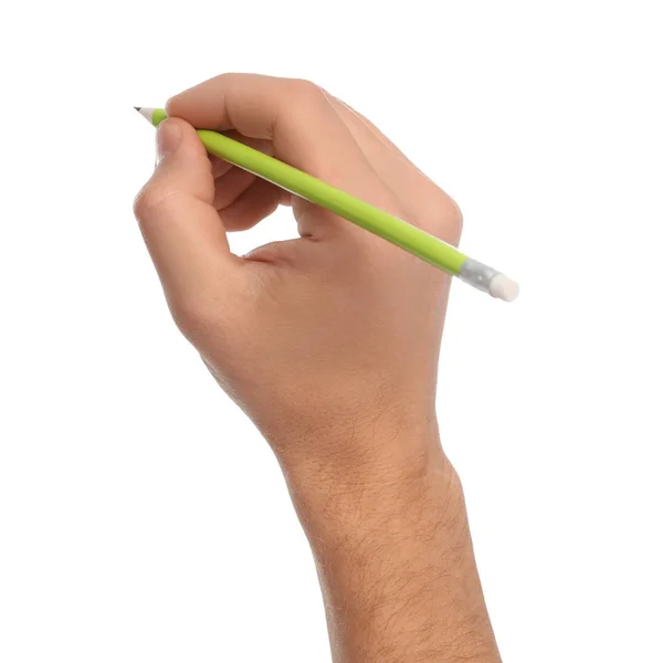 Hombre sosteniendo lápiz ordinario sobre fondo blanco, primer plano — Foto de Stock