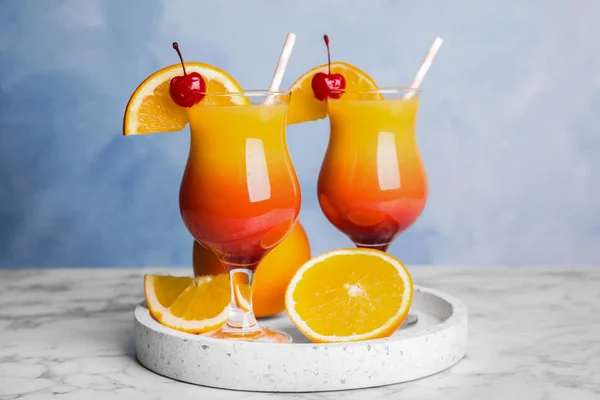 Färsk Alkoholhaltig Tequila Soluppgång Cocktails Marmor Bord — Stockfoto