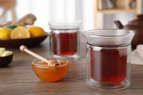 Νόστιμο Τσάι Μέλι Ξύλινο Τραπέζι — Φωτογραφία Αρχείου