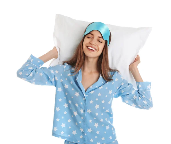 白い背景に枕と睡眠マスクを持つ美しい女性 就寝時間 — ストック写真