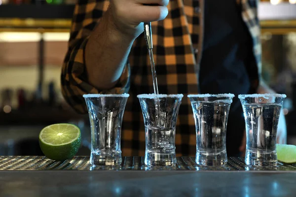 Bartender Pouring Mexican Tequila Shot Glasses Bar Counter Closeup — Stock Photo, Image