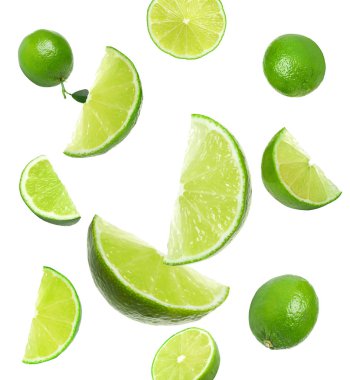 Beyaz arkaplanda uçan limon kolajı