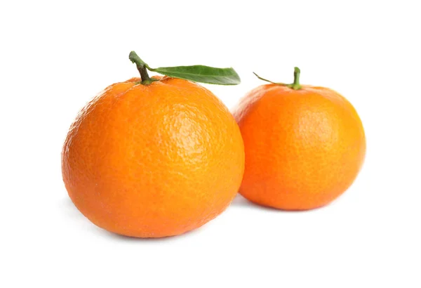 Fresh ripe juicy tangerines isolated on white — ストック写真