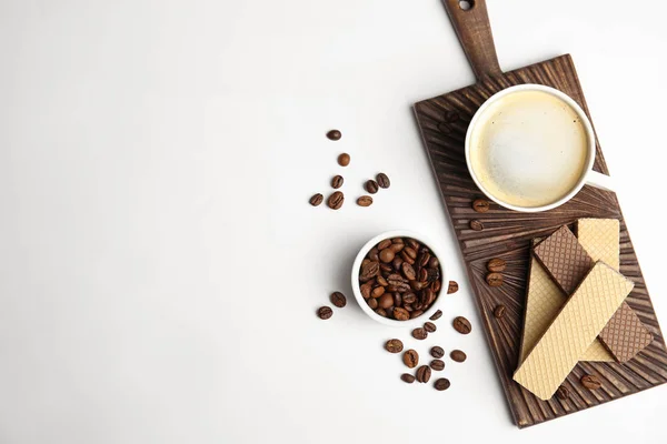 Desayuno Con Deliciosas Obleas Café Sobre Fondo Blanco Plano Espacio — Foto de Stock