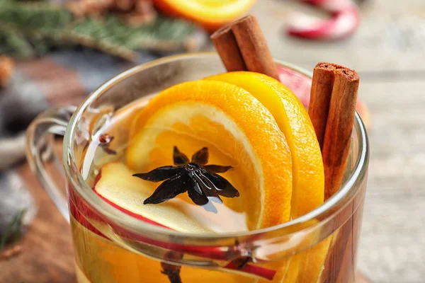 Delicious Aromatic Mulled Wine Table Closeup — Stock Photo, Image