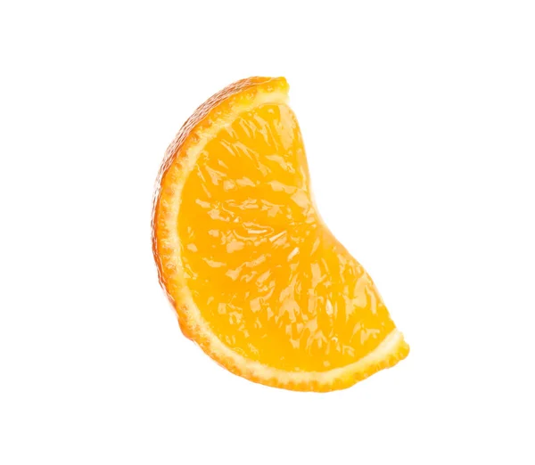 Segmento de tangerina fresco e suculento isolado sobre branco — Fotografia de Stock