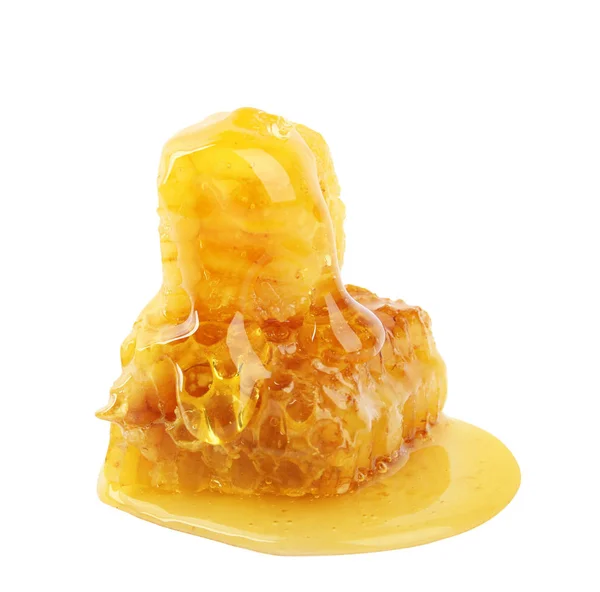Pedaços de favo de mel fresco saboroso isolado em branco — Fotografia de Stock
