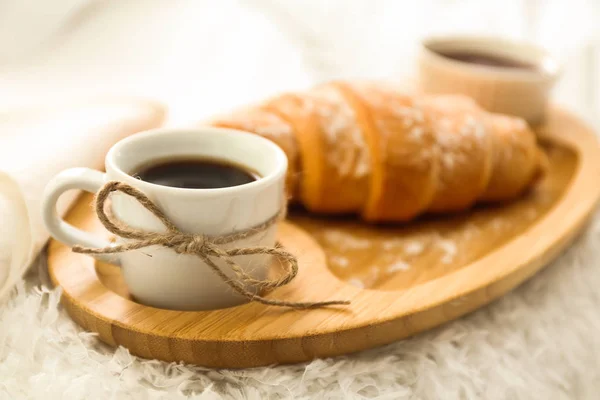 Delicioso Café Mañana Croissant Cama —  Fotos de Stock