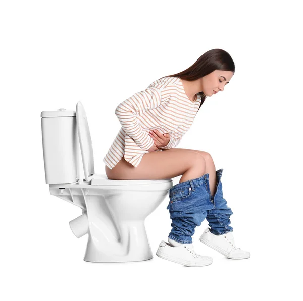 Mulher Com Dor Estômago Sentado Vaso Sanitário Fundo Branco — Fotografia de Stock