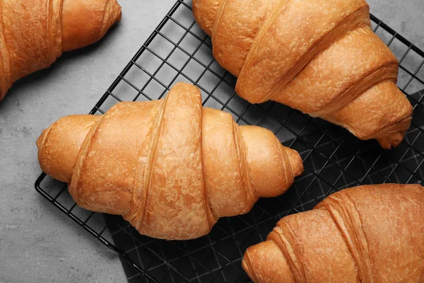 Tasty Fresh Croissants Light Grey Table Flat Lay — 스톡 사진