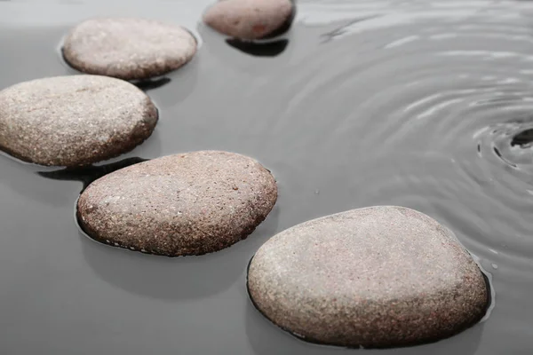 Krásné Lázeňské Kameny Vodě Zen Životní Styl — Stock fotografie