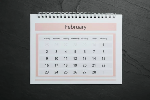 Februar Kalender Auf Schwarzem Steinhintergrund Draufsicht — Stockfoto