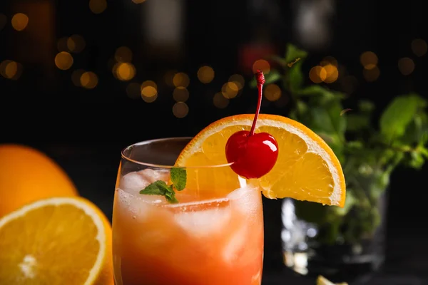 Fresh Alcoholic Tequila Sunrise Cocktail Festive Lights Closeup — 스톡 사진