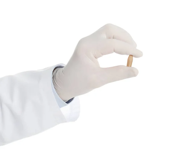 Arzt Hält Zäpfchen Für Hämorrhoidalbehandlung Auf Weißem Hintergrund Nahaufnahme — Stockfoto