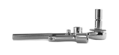 Modern oto tamircisinin araçları beyaza izole edildi