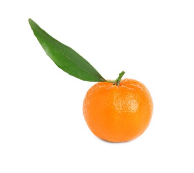 Taze sulu mandalina beyazı izole eder.