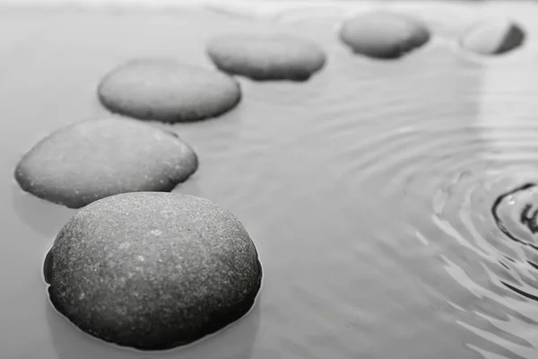 Indah Spa Batu Dalam Air Ruang Untuk Teks Gaya Hidup — Stok Foto
