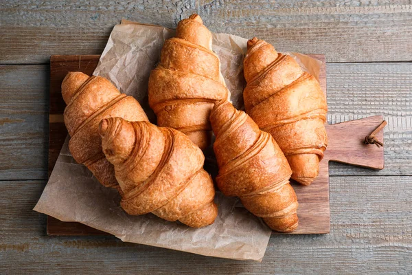 Tasty Fresh Croissants Wooden Table Top View — 스톡 사진