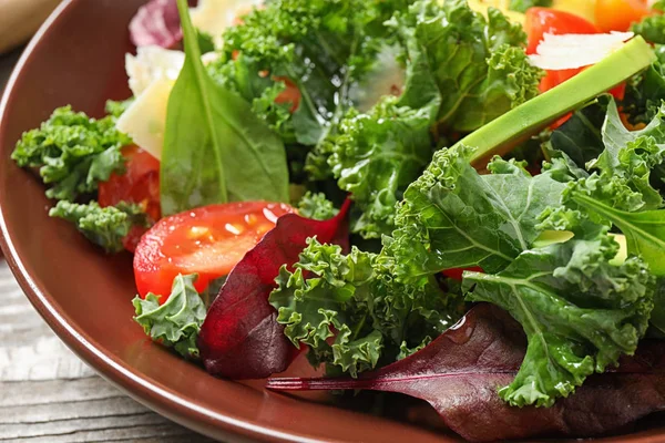 Tasty Fresh Kale Salad Wooden Table Closeup — 스톡 사진