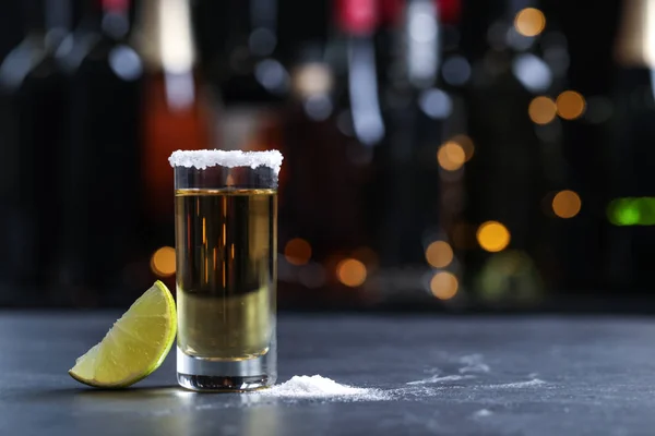 Tequila Mexicano Con Limón Sal Barra Espacio Para Texto — Foto de Stock