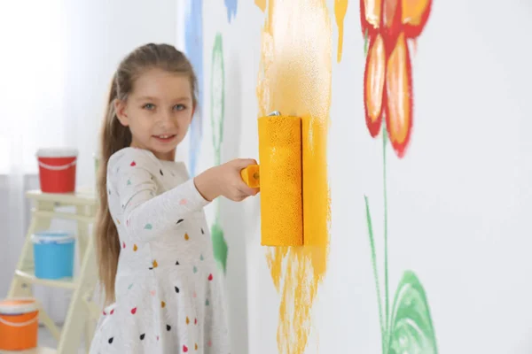 Little Child Painting Wall Roller Brush Indoors — 스톡 사진
