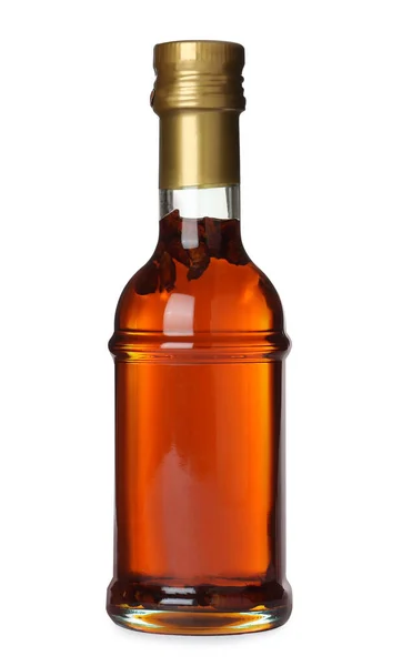 Кулінарна олія в скляній пляшці ізольована на білому — стокове фото
